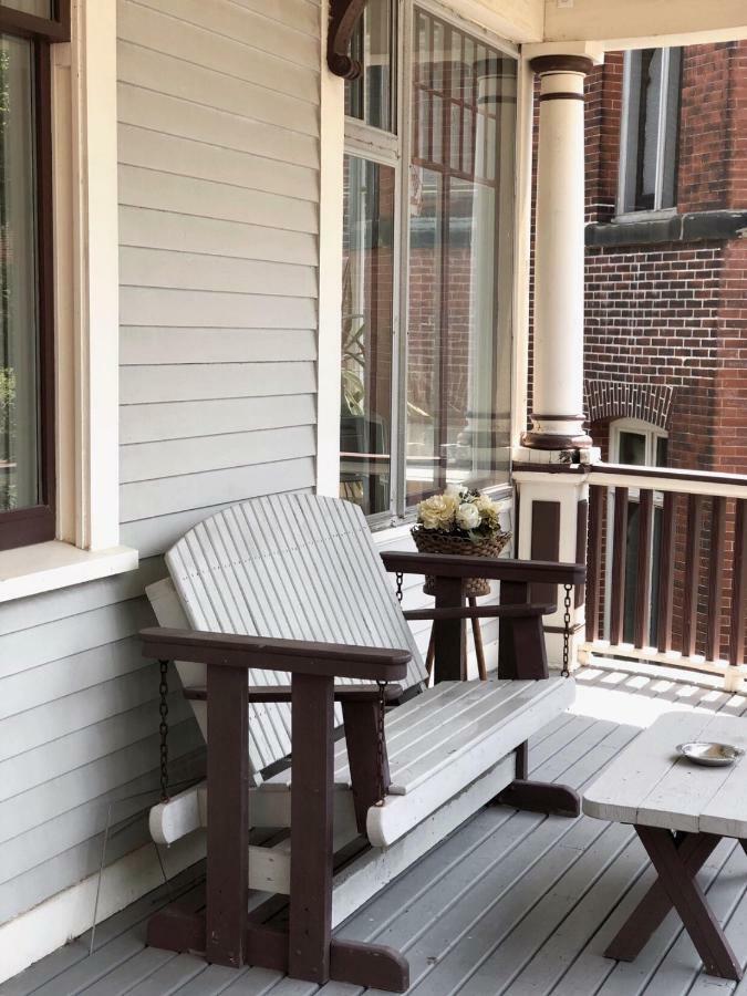 Bed & Breakfast Mahogany Manor Saint John